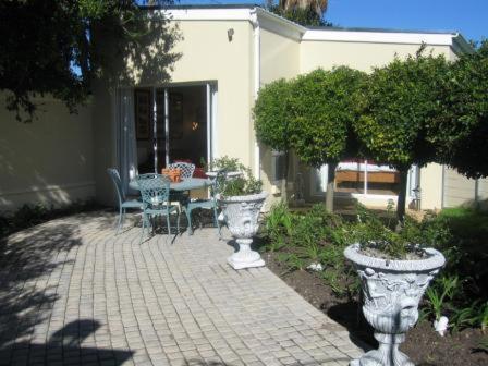 Navona Constantia Guest Cottage Cape Town Exterior photo